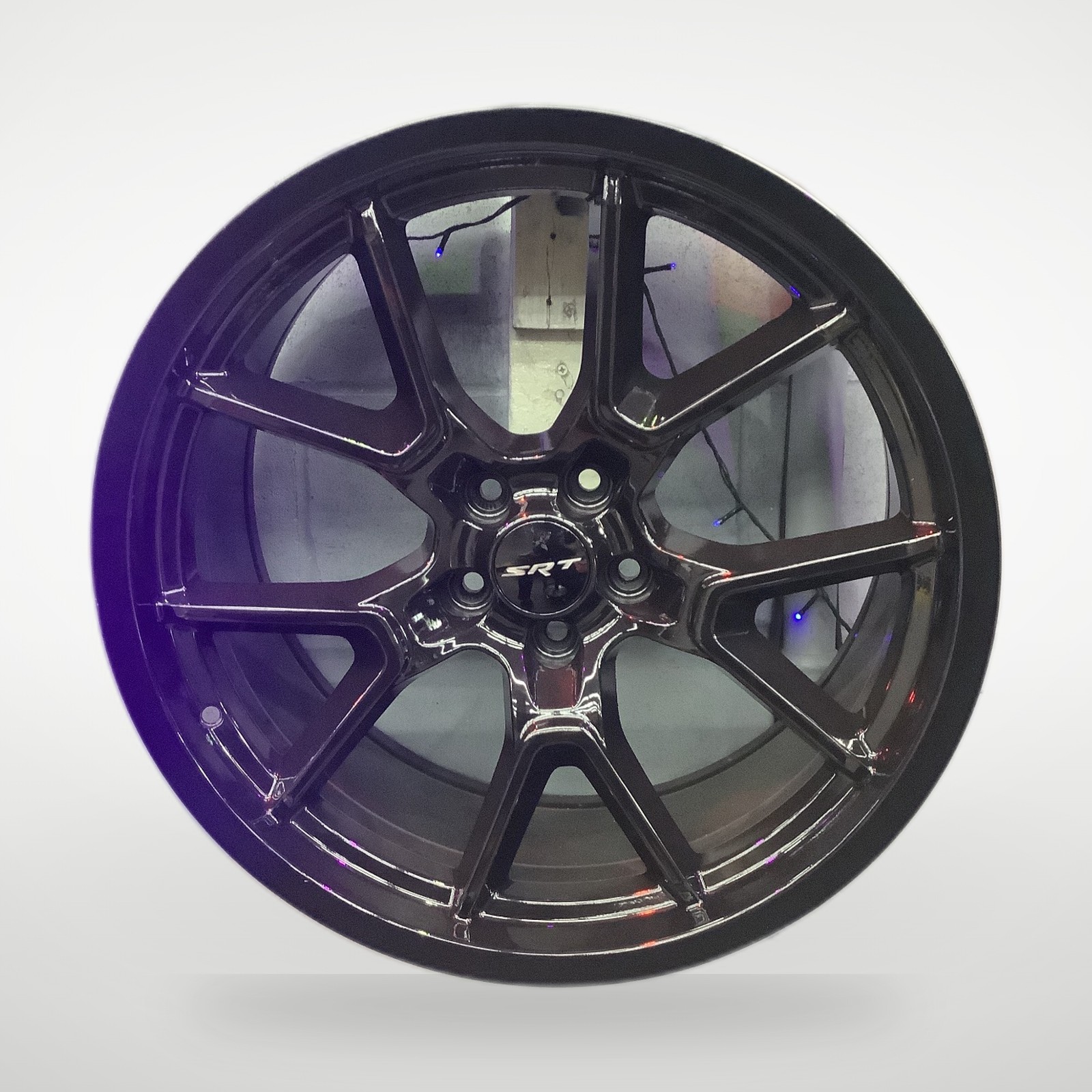 Aftermarket staggered Iv 8006 Wheel 20"