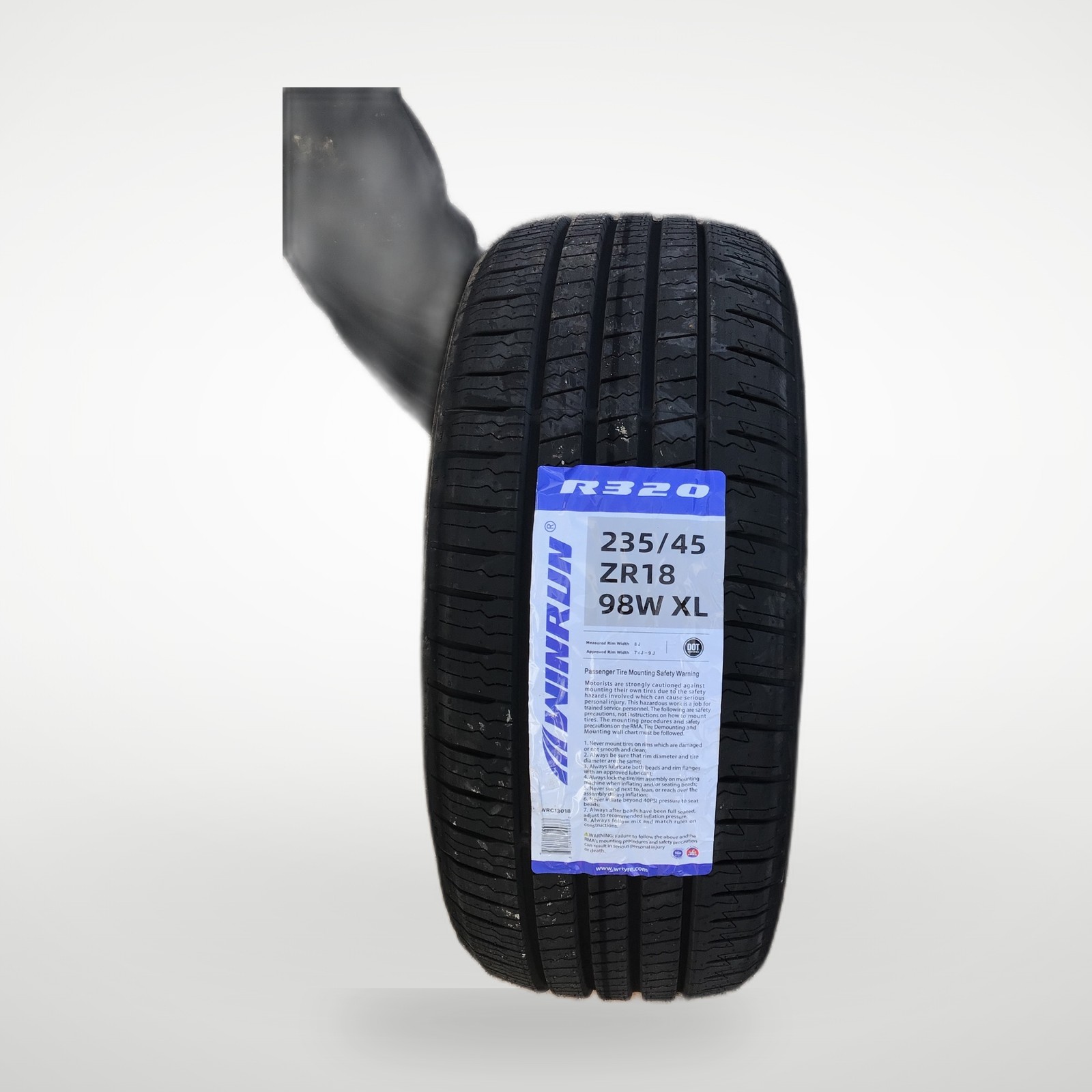 MINERVA R320 235/45R18 98W