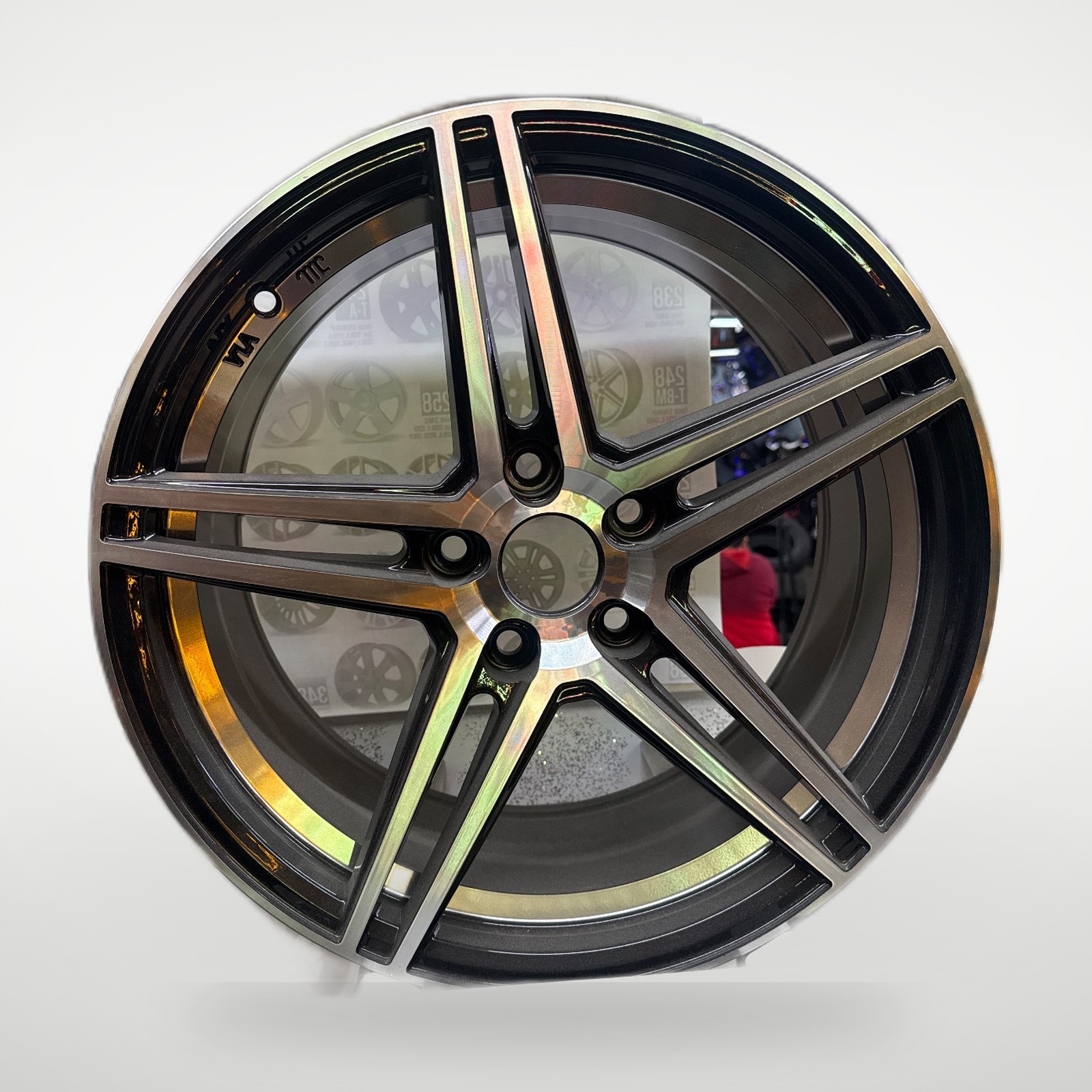 Aftermarket REW015-7 Wheel 17"