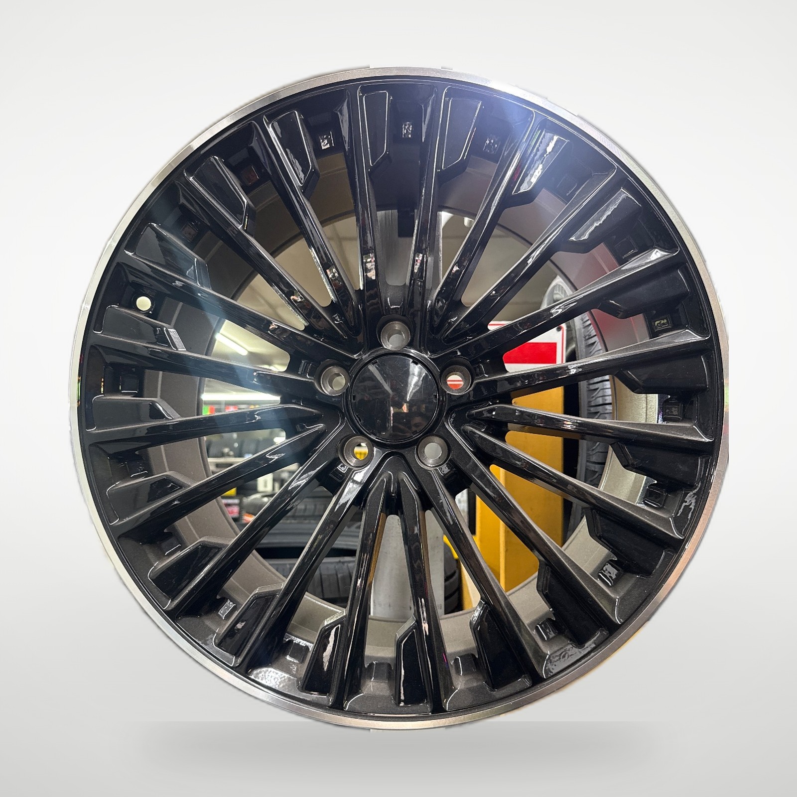 Aftermarket staggered W011bml Wheel 19"