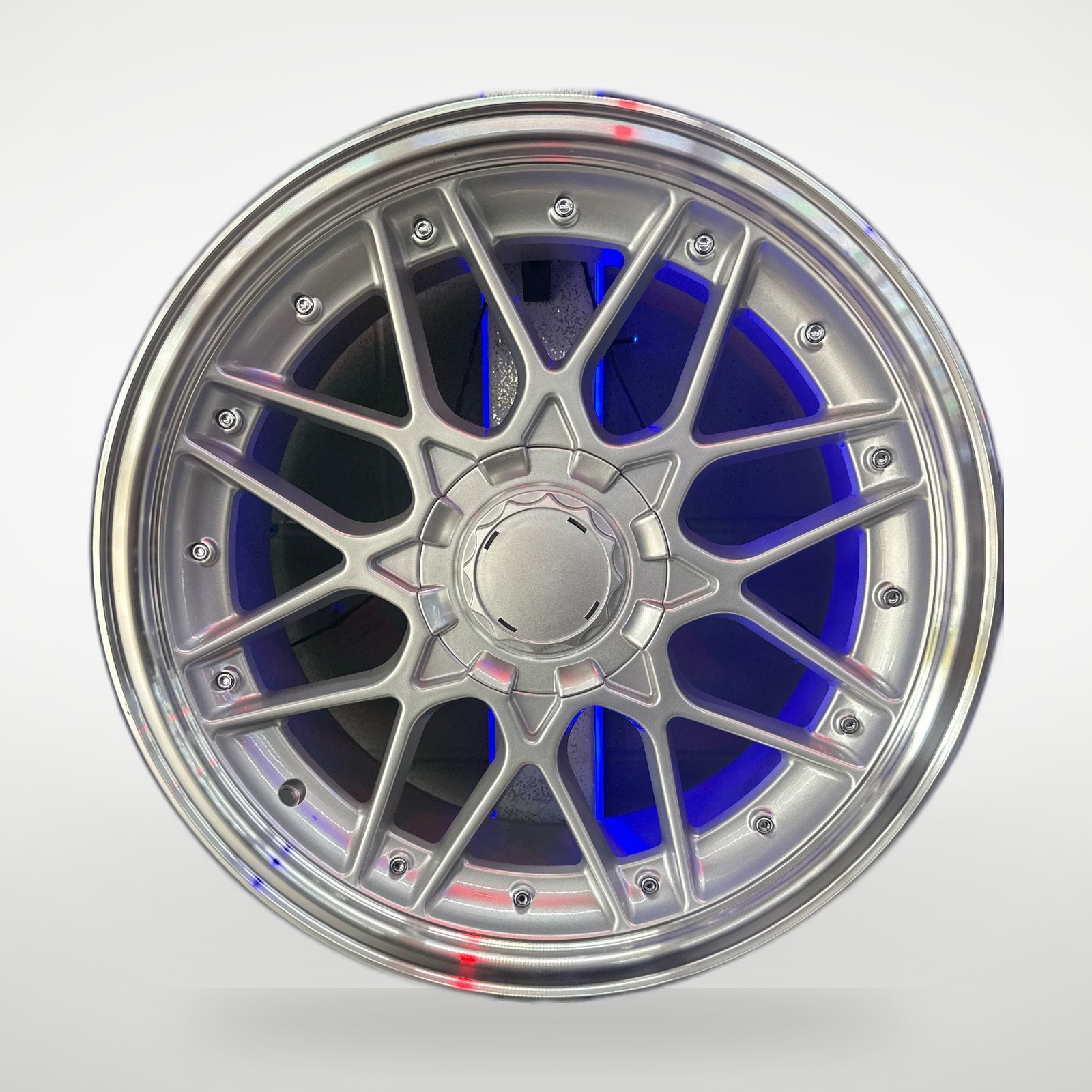 Aftermarket staggered W025 Wheel 18"