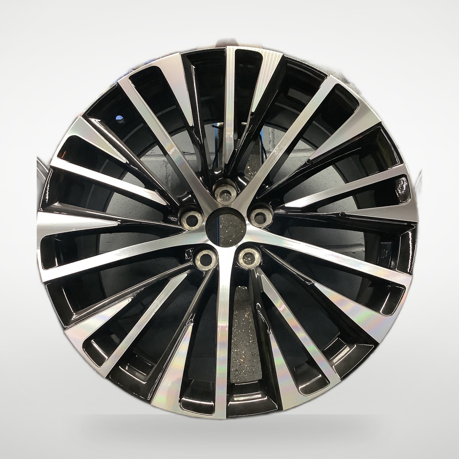 Aftermarket H952d Wheel 20"