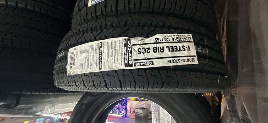 Bridgestone V-Steel Rib 265 LT245/75R16 120S
